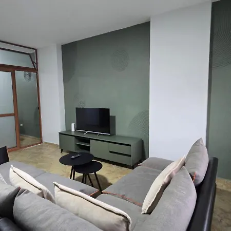 Tirent Apartment-one Bedroom Тирана